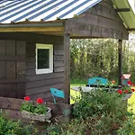 Villa de charme avec parc de 3000m2 à 5 min de Deauville Casa de Férias *